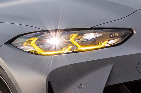 BMW Laserlight: žluté přední světlomety