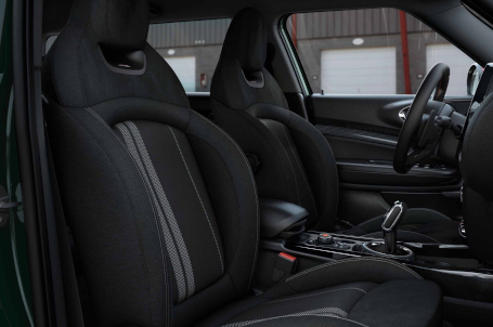 MINI John Cooper Works - SPORTOVNÍ SEDADLA. MINI John Cooper Works - SPORTOVNÍ SEDADLA.