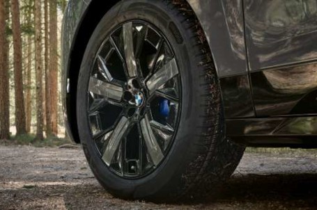 21 BMW aerodynamické kolo Star-spoke 1011 Jet Black, kompletní zimní kolo. 21 BMW aerodynamické kolo Star-spoke 1011 Jet Black, kompletní zimní kolo.