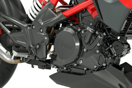 BMW G 310 R - Precizní jednoválcový motor BMW G 310 R - Precizní jednoválcový motor