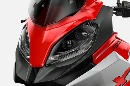 BMW F 900 XR - Adaptivní světlo BMW F 900 XR - Adaptivní světlo