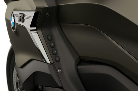 BMW K 1600 Grand America - Nastavitelná tlačítka oblíbených funkcí 