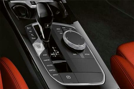 BMW M135i xDrive - Automatická převodovka Steptronic Sport. BMW M135i xDrive - Automatická převodovka Steptronic Sport.