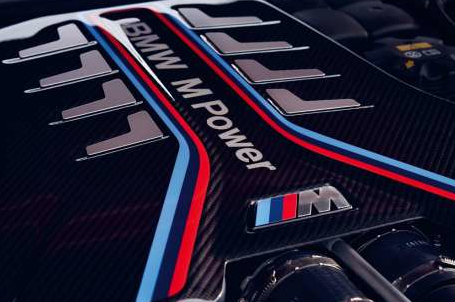 BMW M5 Competition - Zážehový 8válec M TwinPower Turbo. 