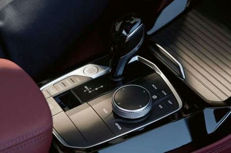 BMW X4 - Automatická převodovka Steptronic Sport. BMW X4 - Automatická převodovka Steptronic Sport.