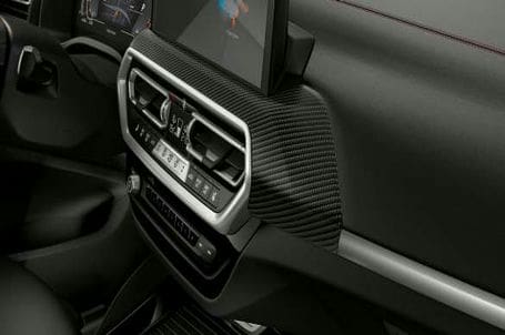 BMW X4 M40i - Obložení interiéru Carbon Fibre. 