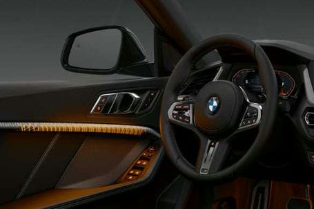 BMW M235i xDrive Gran Coupé - Osvětlené obložení interiéru Illuminated Brooklyn.