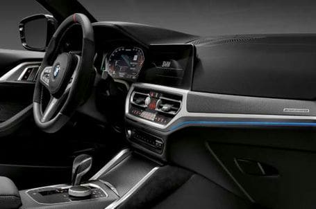 BMW řady 4 Cabrio Performance Parts - M Performance karbonové obložení interiéru.