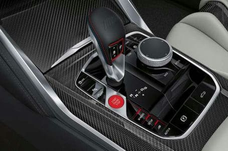 BMW M4 Cabrio - Ovládací panel na středové konzole.