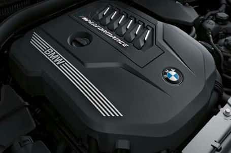 BMW M440i xDrive Gran Coupé - Zážehový řadový válec BMW M TwinPower Turbo.