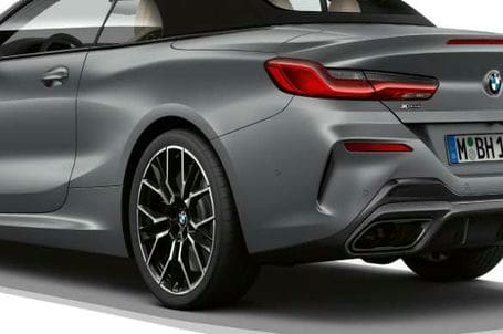 BMW M850i xDrive Cabrio - Integrální aktivní řízení. BMW M850i xDrive Cabrio - Integrální aktivní řízení.