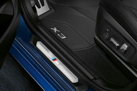 BMW iX3 Originální příslušenství - BMW Přední gumové koberce. 