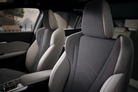 BMW iX2 - Pohodlné. Sportovní. Individuální. BMW iX2 - Pohodlné. Sportovní. Individuální.