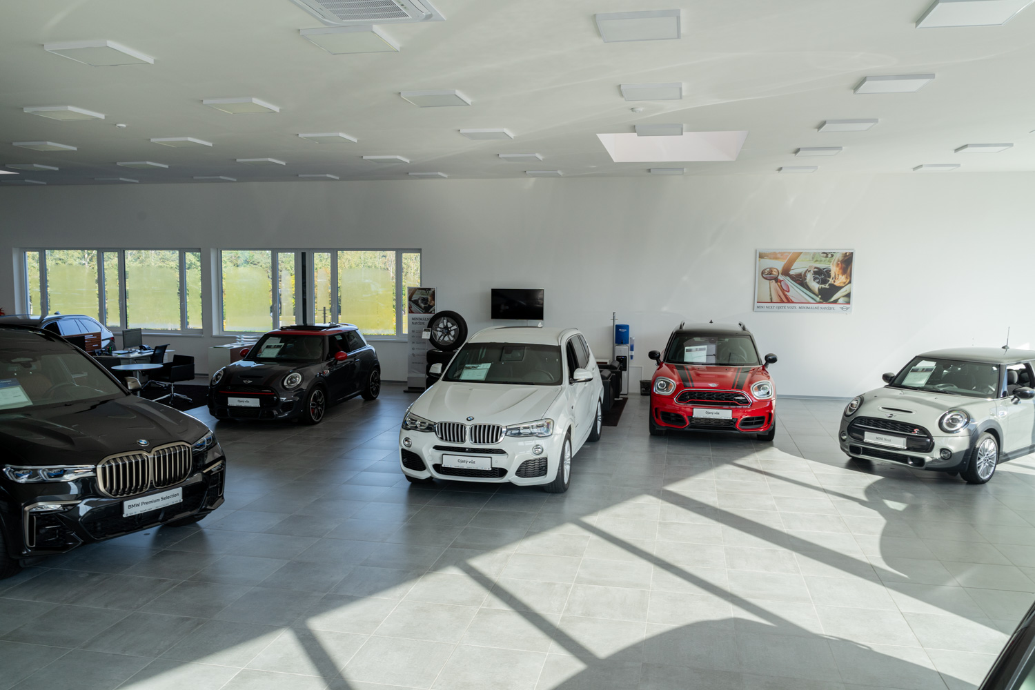 BMW invelt Plzeň - nový showroom - BPS 4/2023