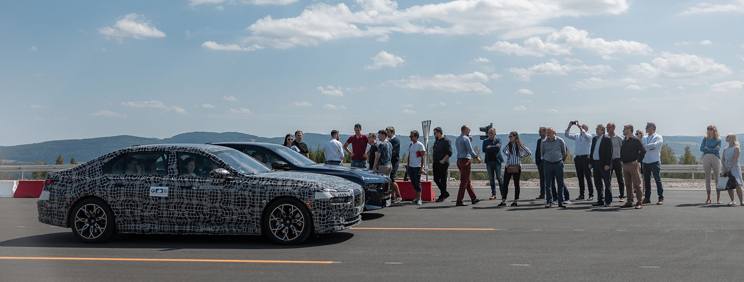 BMW Group v Sokolově slavnostně otevřela testovací polygon.