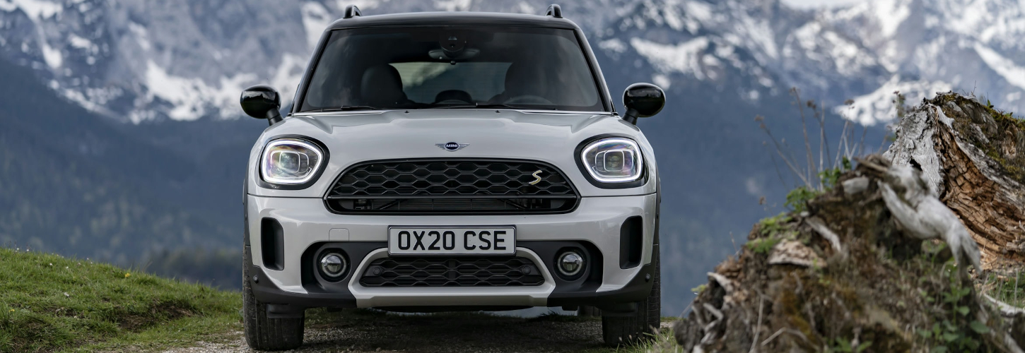MINI Cooper SE Countryman ALL4 ZEPŘEDU MINI Cooper SE Countryman ALL4