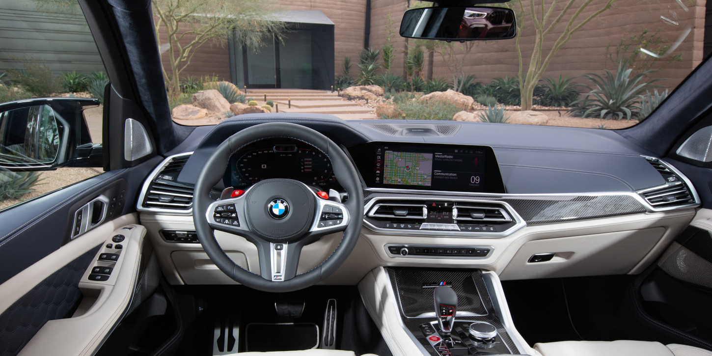 BMW X5 M Competition interiér