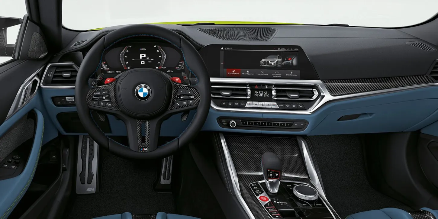 BMW M4 Coupé interiér