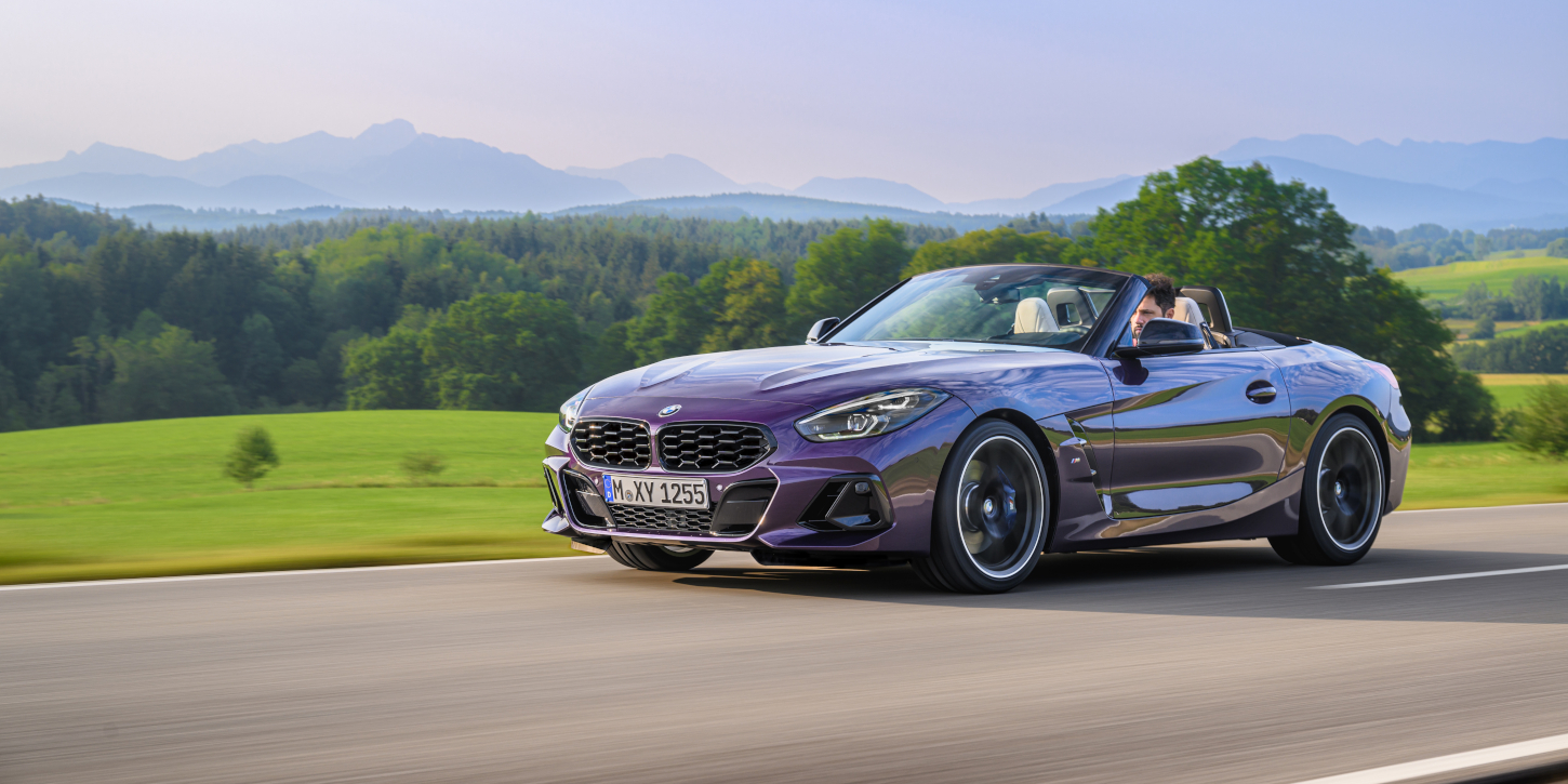 BMW Z4 M40i z boku BMW Z4 M40i z boku