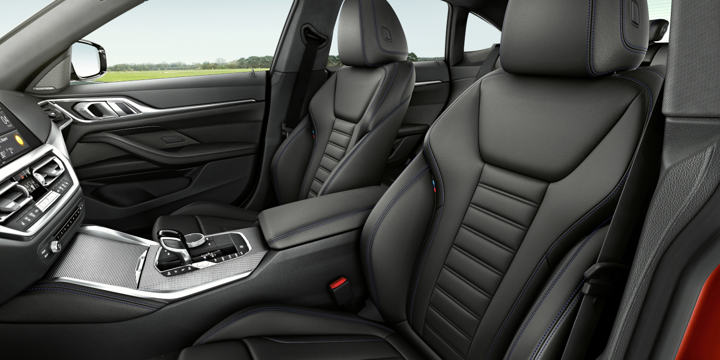 BMW M440i xDrive Gran Coupé interiér BMW M440i xDrive Gran Coupé interiér