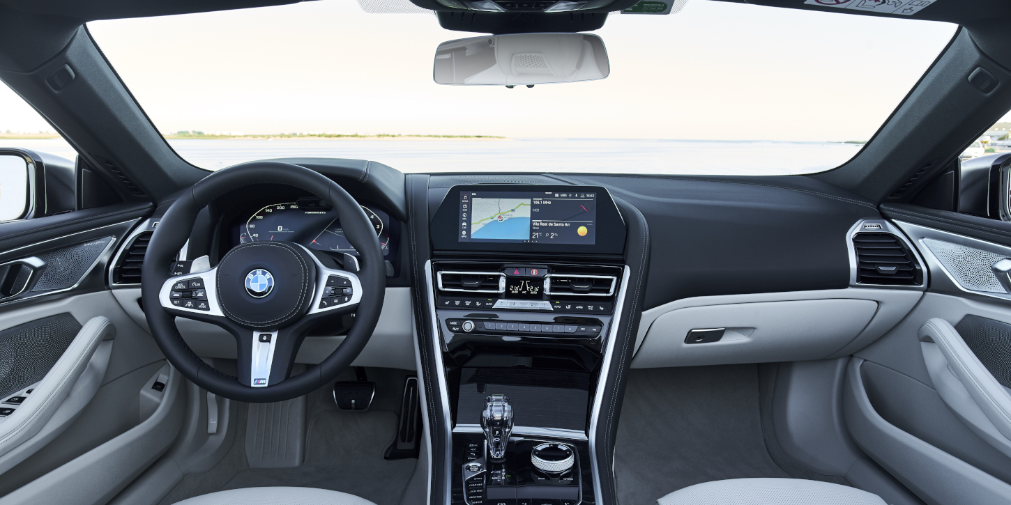BMW řady 8 Cabrio interiér BMW řady 8 Cabrio interiér