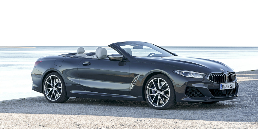 BMW řady 8 Cabrio z boku BMW řady 8 Cabrio z boku