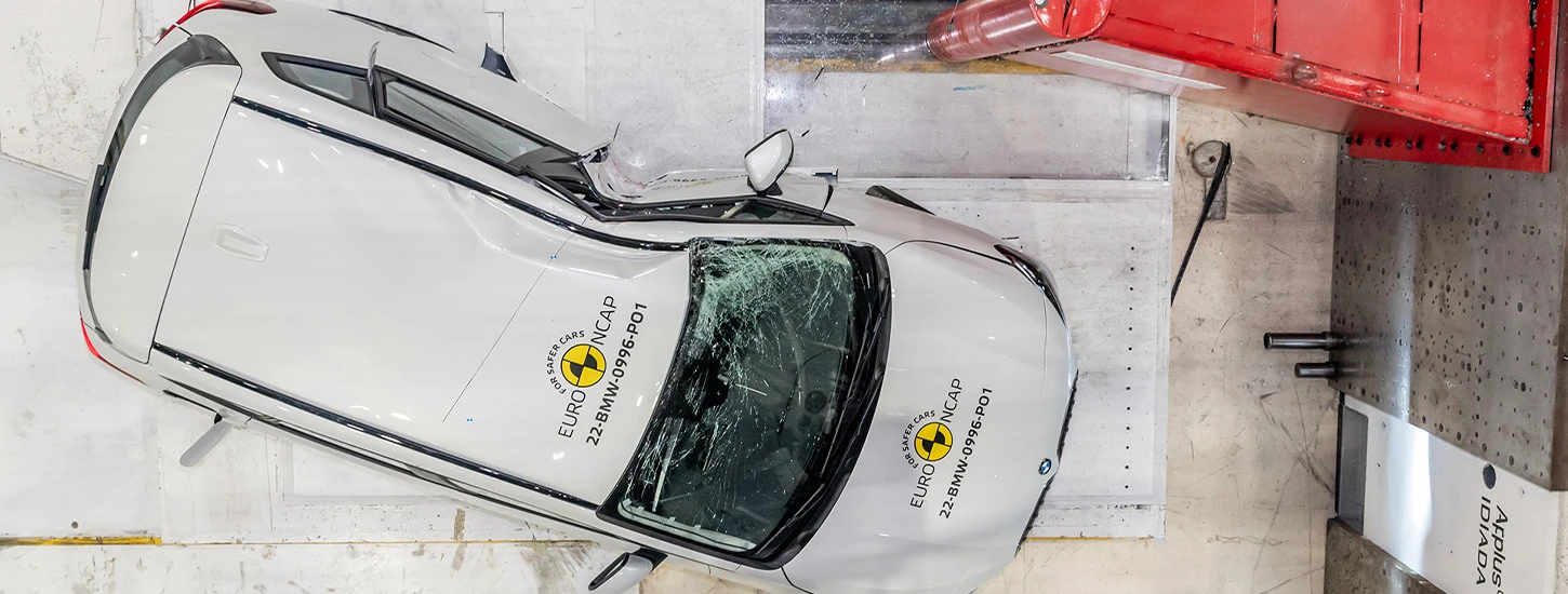 BMW 2 Active Tourer Crash Test