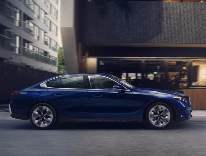 THE NEW 5 SEDAN | NOVÉ (2023) BMW ŘADY 5 SEDAN (G60)