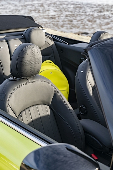 MINI Cabrio