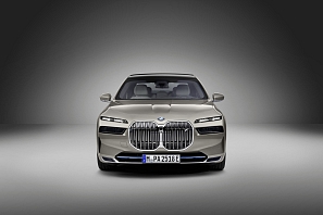 Nové (2022) BMW řady 7 (G70 BEV)