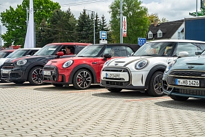 MINI ROADSHOW 2023