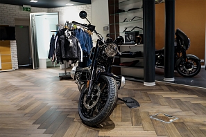 Moto Showroom Praha