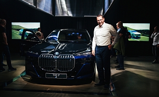 Premiérové setkání s první elektrickou limuzínou BMW i7 v České republice