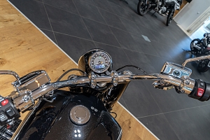 BMW R 18