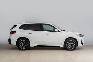 BMW iX1 xDrive30