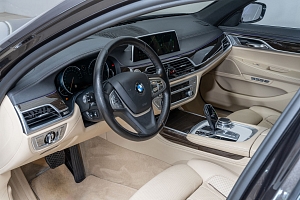 BMW 750xiL