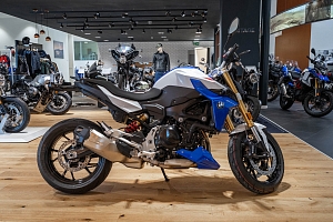 BMW F 900 R