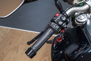 BMW F 900 R