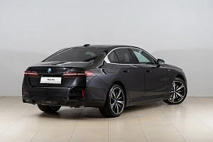 BMW řady 5 | 550e xDrive