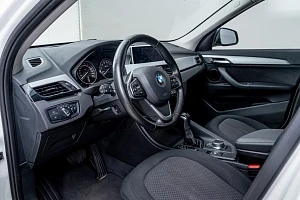BMW X1 xDrive20i