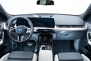 BMW iX2 xDrive30