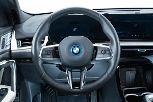 BMW iX2 xDrive30