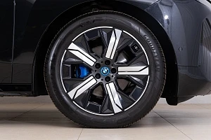 BMW iX xDrive40