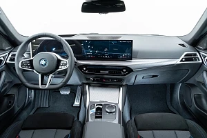 BMW i4 xDrive40