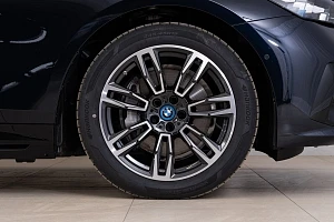 BMW i5 xDrive40 Touring