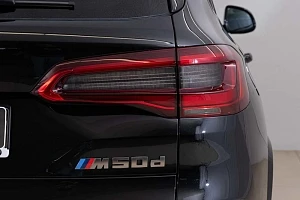 BMW X5 M50d