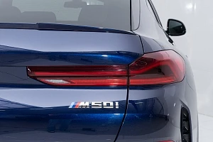 BMW X6 M50i