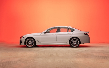 BMW ALPINA D5 S SEDAN A BMW ALPINA D5 S TOURING