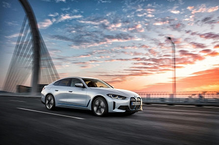 THE i4 | PRVNÍ ČISTĚ ELEKTRICKÉ GRAN COUPÉ