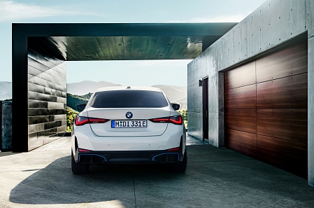 THE i4 | PRVNÍ ČISTĚ ELEKTRICKÉ GRAN COUPÉ